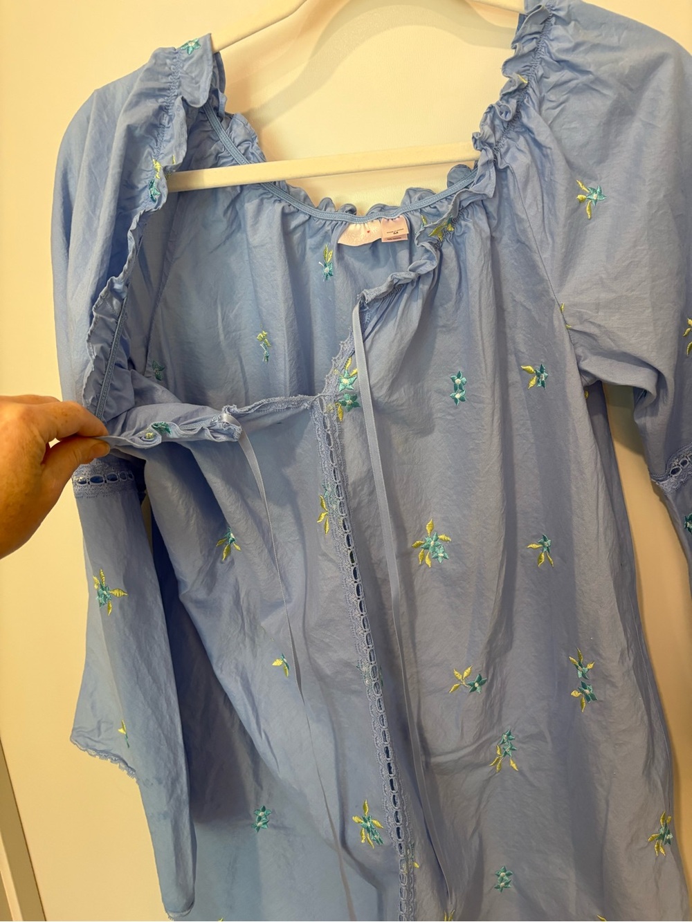 VNTG Y2K Victoria’s Secret Cotton Nightgown Embroidered Bell Sleeves Peasant M - Picture 9 of 11